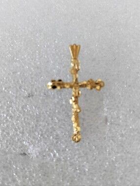 1988 18k Gold Cross Yellow Branch Latin Cross Pendant